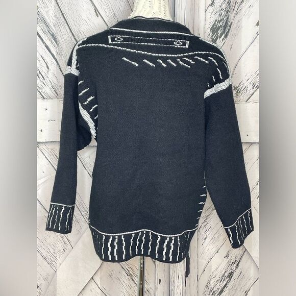 COMIC EFFECT CONTRAST KNIT CARDIGAN BLACK & WHITE ONE SIZE - Picture 4 of 6